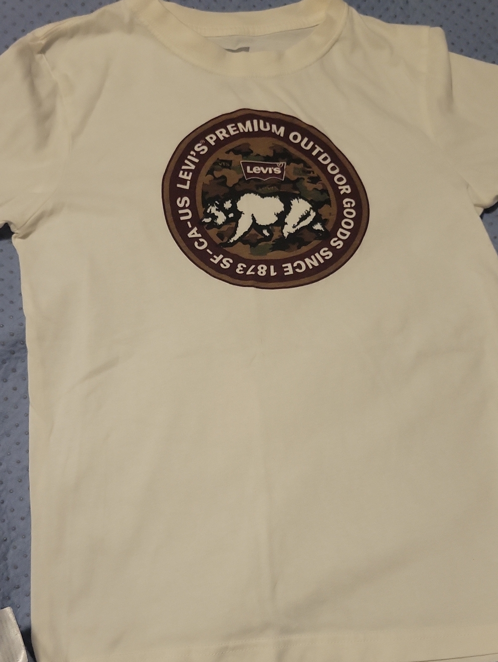 Levi's Cream Short Sleeve Tee with Brown Camo Bear Logo